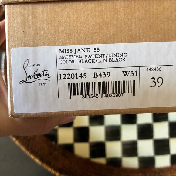 Christian Louboutin Miss Jane 55MM Patent Leather Pumps 39 - Only Worn Twice! - Picture 8 of 8